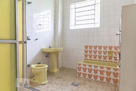 Casa de condomínio para alugar com 121m², 2 quartos e 1 vagaBanheiro 