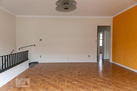 Sala de casa de condomínio para alugar com 2 quartos, 121m² em Vila Matias, Santos