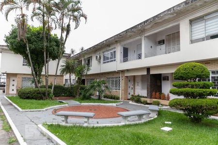 Casa de condomínio para alugar com 121m², 2 quartos e 1 vagaÁrea externa