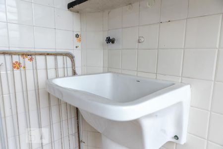 Casa de condomínio para alugar com 121m², 2 quartos e 1 vagaTanque