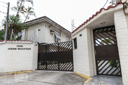 Casa de condomínio para alugar com 121m², 2 quartos e 1 vagaFachada