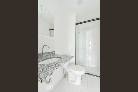 Banheiro de kitnet/studio para alugar com 1 quarto, 24m² em Consolação, São Paulo