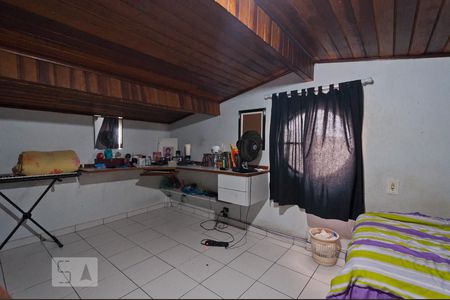 Casa à venda com 300m², 3 quartos e 3 vagasSótão