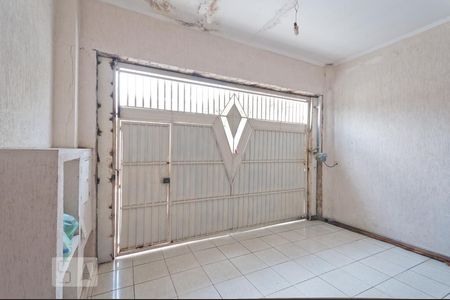 Casa à venda com 300m², 3 quartos e 3 vagasGaragem
