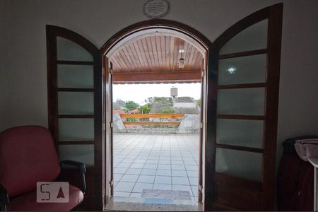 Casa à venda com 300m², 3 quartos e 3 vagasSuíte