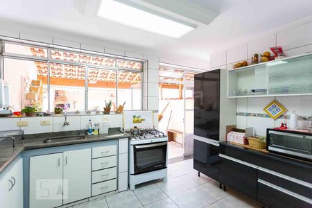 Casa à venda com 215m², 3 quartos e 2 vagas Casa à venda com 215m², 3 quartos e 2 vagasCozinha