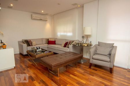 Sala de apartamento à venda com 3 quartos, 140m² em Vila Sônia, São Paulo