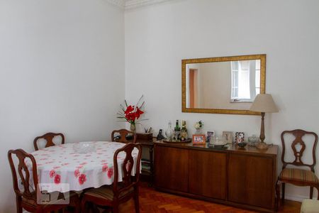 Apartamento à venda com 98m², 3 quartos e sem vaga Apartamento à venda com 98m², 3 quartos e sem vagaSala