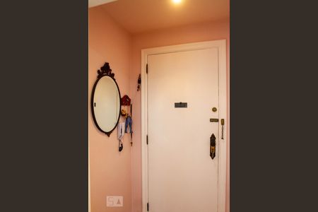 Entrada de apartamento à venda com 3 quartos, 98m² em Leblon, Rio de Janeiro