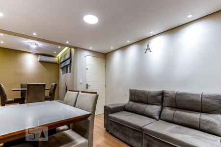 Sala de casa para alugar com 3 quartos, 192m² em Vila Gustavo, São Paulo