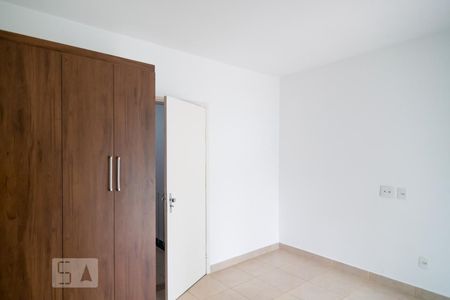 Quarto 1 de casa para alugar com 2 quartos, 95m² em Vila Congonhas, São Paulo
