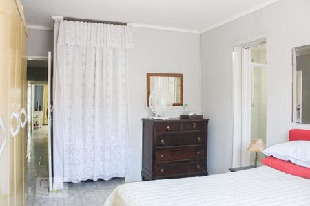 Casa à venda com 210m², 3 quartos e 2 vagasQuarto 2 - Suíte