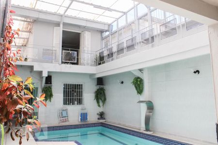 Casa à venda com 210m², 3 quartos e 2 vagasÁrea Externa - Piscina e Churrasqueira