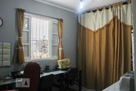 Casa à venda com 210m², 3 quartos e 2 vagasQuarto 1