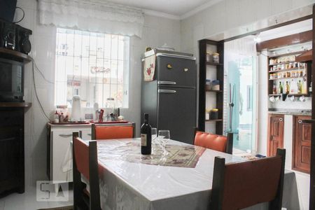 Casa à venda com 210m², 3 quartos e 2 vagasCozinha