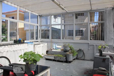 Casa à venda com 210m², 3 quartos e 2 vagasÁrea Externa - Mezanino e Lavanderia