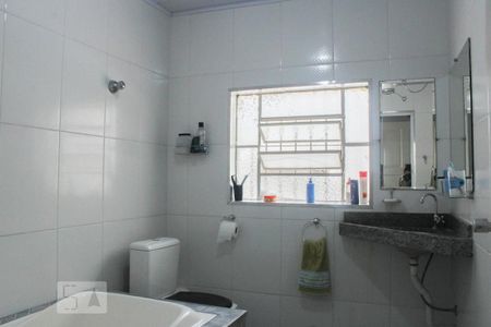 Casa à venda com 210m², 3 quartos e 2 vagasQuarto 3 - Banheiro