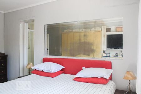 Casa à venda com 210m², 3 quartos e 2 vagasQuarto 2 - Suíte