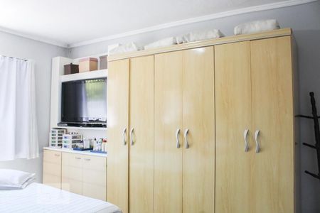 Casa à venda com 210m², 3 quartos e 2 vagasQuarto 2 - Suíte