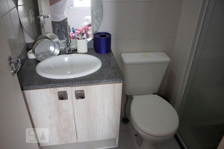 Banheiro suíte de apartamento para alugar com 2 quartos, 68m² em Cambuci, São Paulo