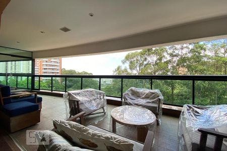 Apartamento à venda com 385m², 4 quartos e 6 vagasVaranda 1