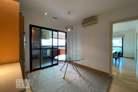 Apartamento à venda com 385m², 4 quartos e 6 vagasCopa