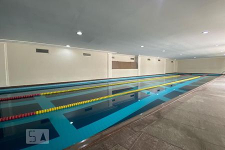 Apartamento à venda com 385m², 4 quartos e 6 vagasÁrea comum - Piscina Coberta