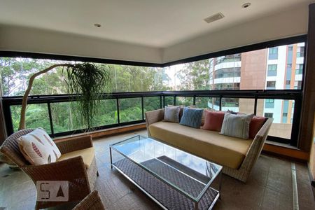Apartamento à venda com 385m², 4 quartos e 6 vagasVaranda 2