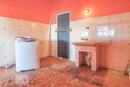 Casa para alugar com 300m², 4 quartos e 1 vaga Casa para alugar com 300m², 4 quartos e 1 vagaÁrea de Serviço