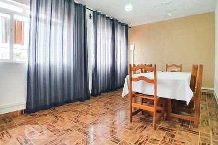 Sala de casa para alugar com 4 quartos, 300m² em Parque Cisper, São Paulo