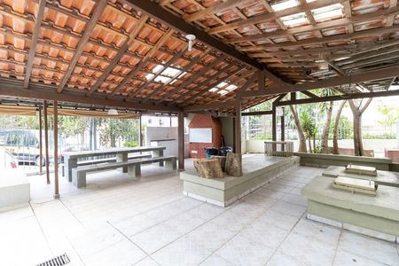 Apartamento à venda com 55m², 2 quartos e 1 vagaChurrasqueira
