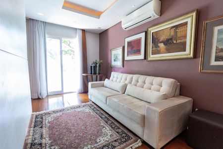 Casa à venda com 380m², 3 quartos e 2 vagasSuíte 3