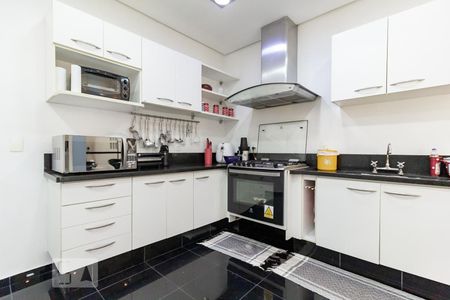 Casa à venda com 380m², 3 quartos e 2 vagasCozinha