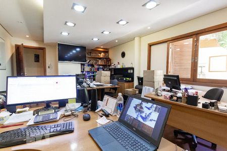 Casa à venda com 380m², 3 quartos e 2 vagasEscritório Piso Inferior