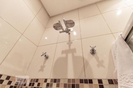 Casa à venda com 380m², 3 quartos e 2 vagasBanheiro da Suíte 2