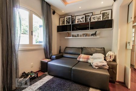 Casa à venda com 380m², 3 quartos e 2 vagasSuíte 1