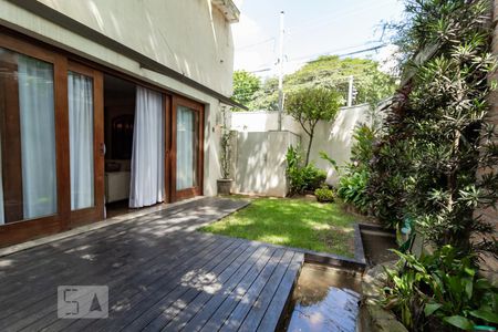 Casa à venda com 380m², 3 quartos e 2 vagasSacada