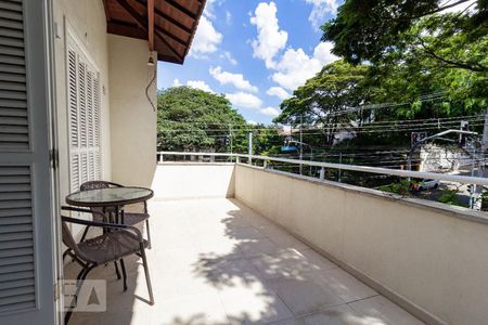 Casa à venda com 380m², 3 quartos e 2 vagasSuíte 3 - Sacada