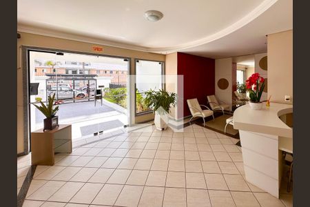 Hall de entrada de apartamento para alugar com 2 quartos, 85m² em Itacorubi, Florianópolis