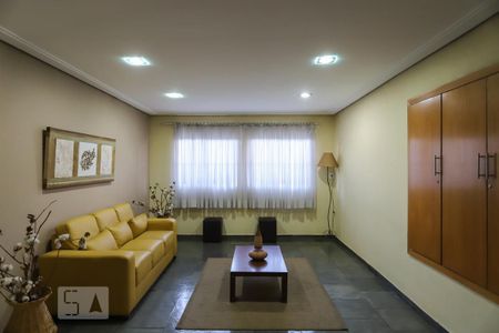 Apartamento à venda com 52m², 2 quartos e 1 vaga Apartamento à venda com 52m², 2 quartos e 1 vagaHall