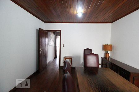Casa à venda com 270m², 4 quartos e 2 vagasQuarto 3