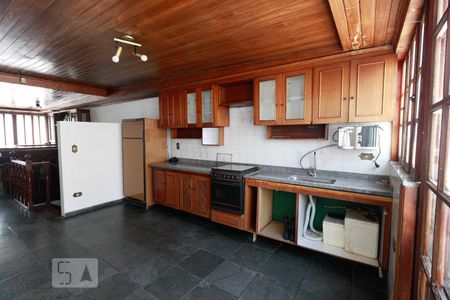 Casa à venda com 270m², 4 quartos e 2 vagasCozinha