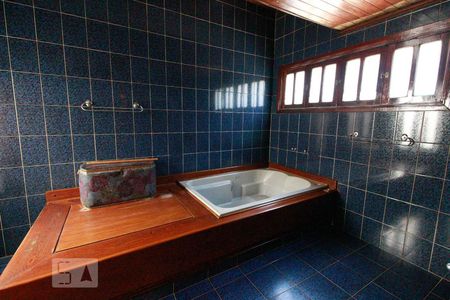 Casa à venda com 270m², 4 quartos e 2 vagasSuíte quarto 2