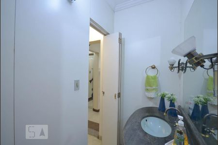 Lavabo de casa à venda com 4 quartos, 220m² em Vila Mariana, São Paulo