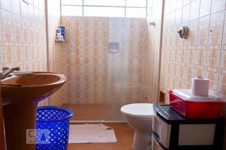 Casa à venda com 115m², 3 quartos e 3 vagasBanheiro