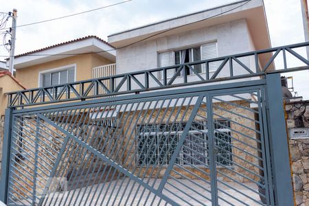 Casa à venda com 115m², 3 quartos e 3 vagasFachada