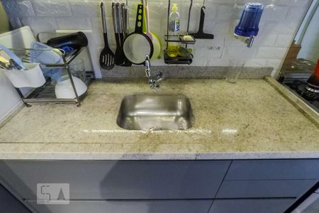 Apartamento para alugar com 75m², 2 quartos e 2 vagasCozinha