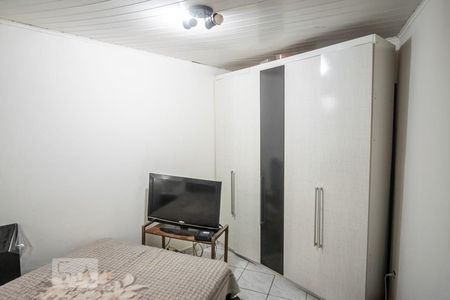 Casa à venda com 338m², 4 quartos e 8 vagasQuarto 2