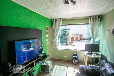 Casa à venda com 338m², 4 quartos e 8 vagasSala