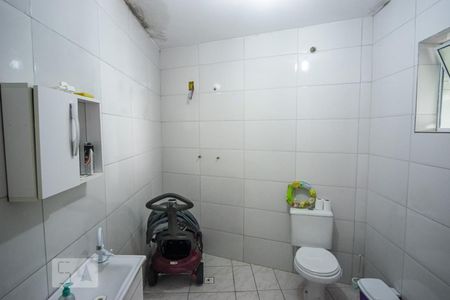 Casa à venda com 338m², 4 quartos e 8 vagasBanheiro